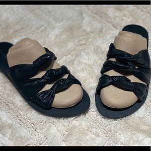 Cute black knot sandals